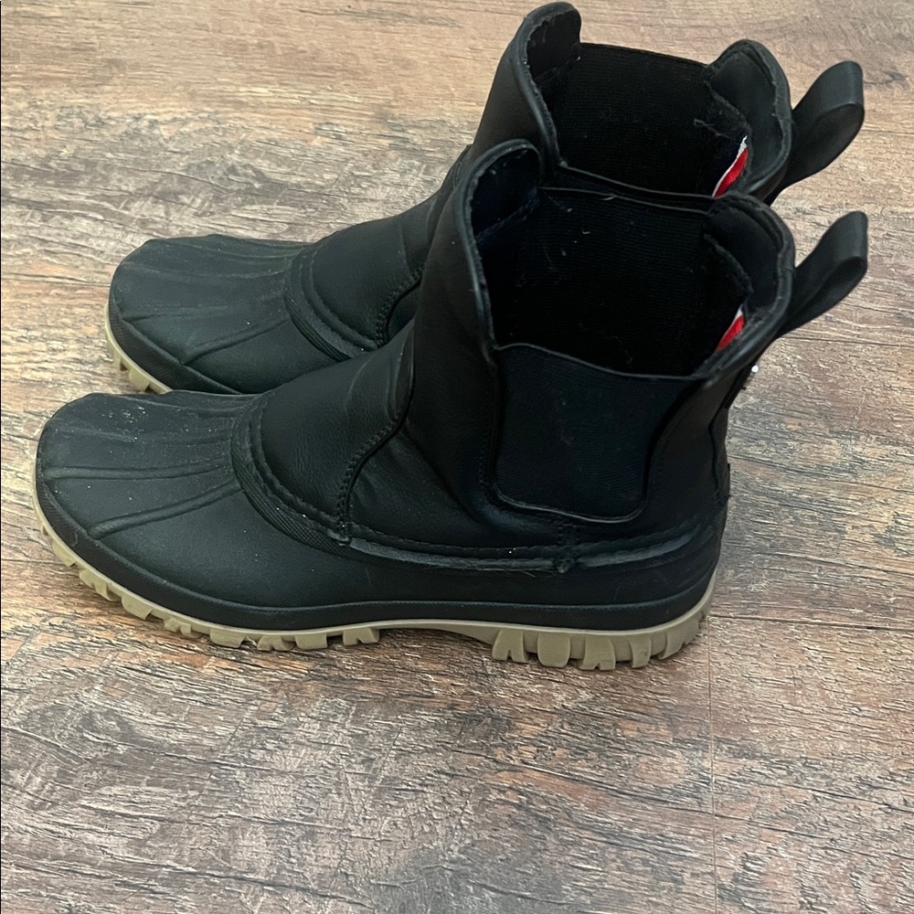 Black and Tan Winter Boots